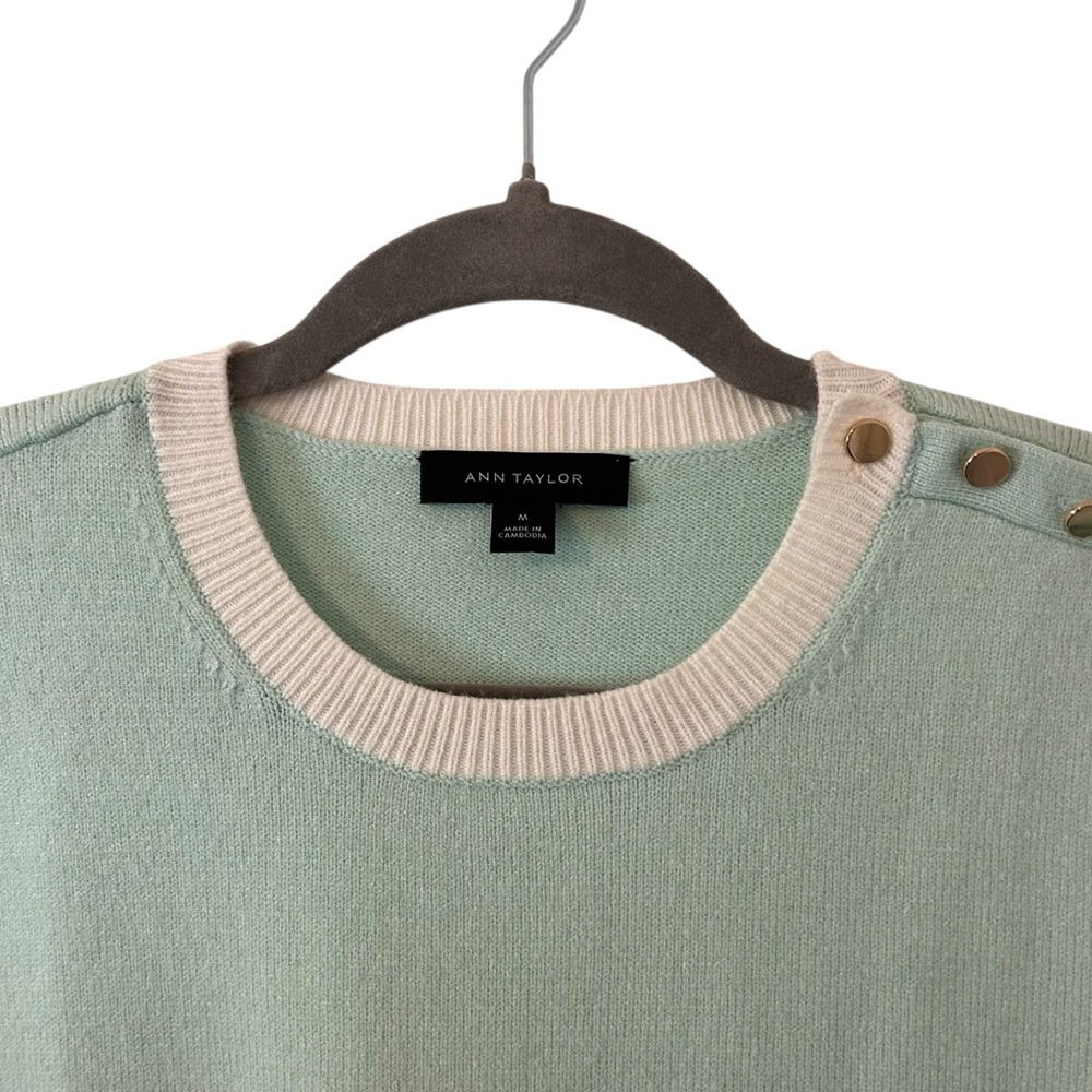 Mint Green Ann Taylor Designer Knit Sweater Top Shirt Gold Buttons Womens Medium - Picture 3 of 4